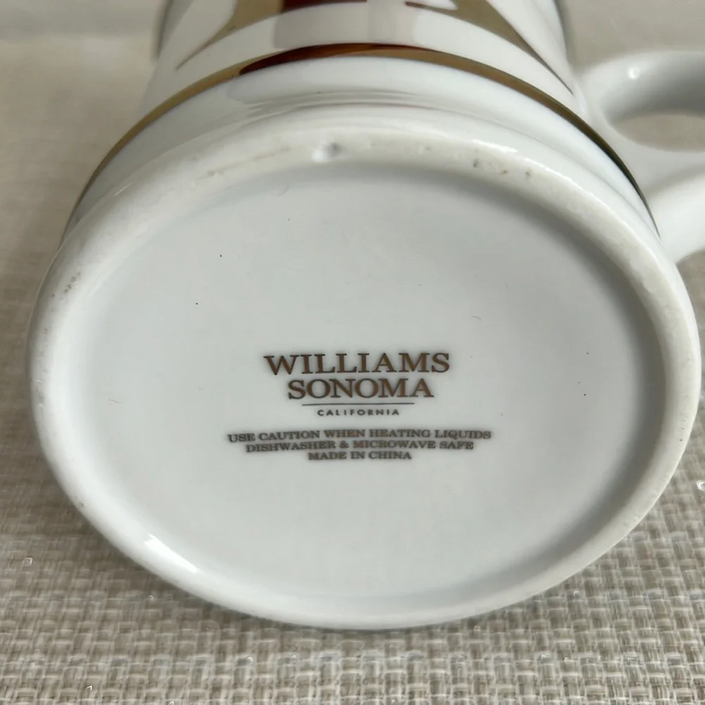 ☕️Williams Sonoma☕️Gold Monogram “K” Coffee Mug
